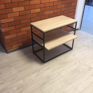 stoły ekspozycyjne, stół ekspozycyjny Vonart, meble sklepowe, wyposażenie sklepów